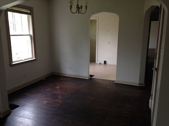 3rd image of 437/439 N Linwood Ave