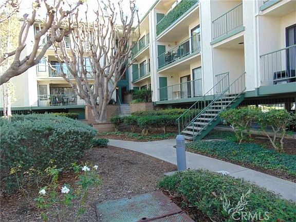 3rd image of 2203 Apricot Dr #2203