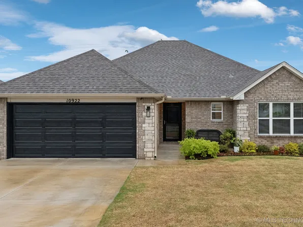 10922 S 274th Ave E, Coweta, OK 74429