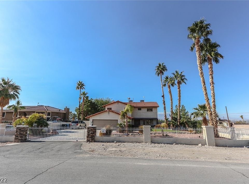 390 Peaceful St, Las Vegas, NV 89110