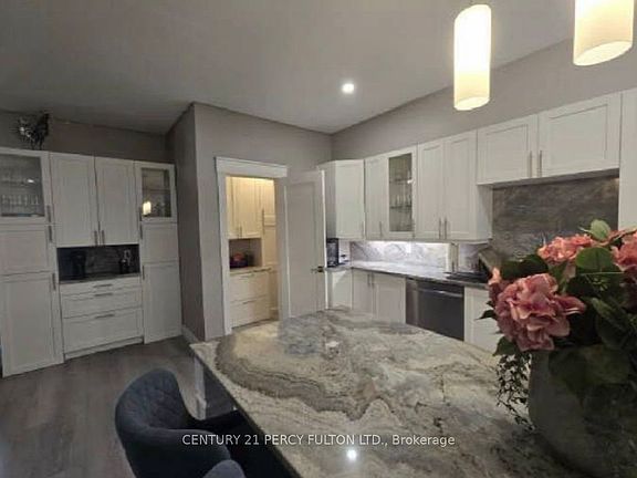 5th image of 86 Woodland Dr