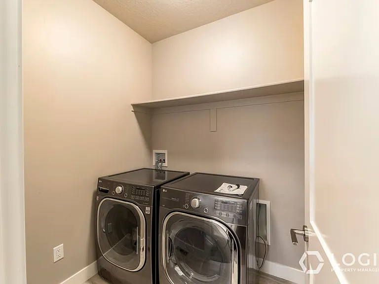 10408 S Beetdigger Blvd — Photo 11