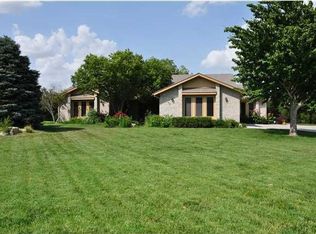 548 N Rainbow Lake Ct, Wichita, KS 67235