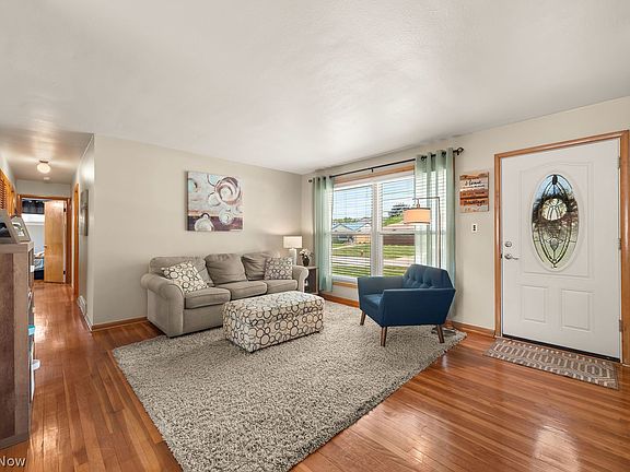 4th image of 3820 W 212th St