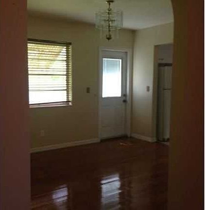 2nd image of 13800 NE Miami Ct