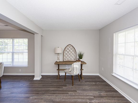 5th image of 5020 Basnett Dr