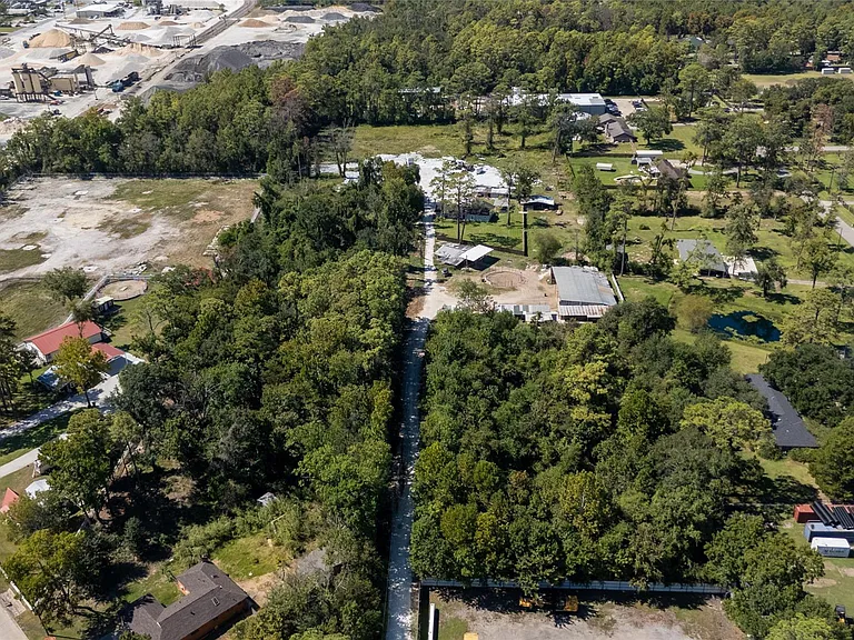 15703 Old Humble Rd — Photo 10