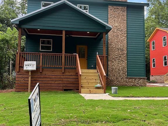 Three porches!