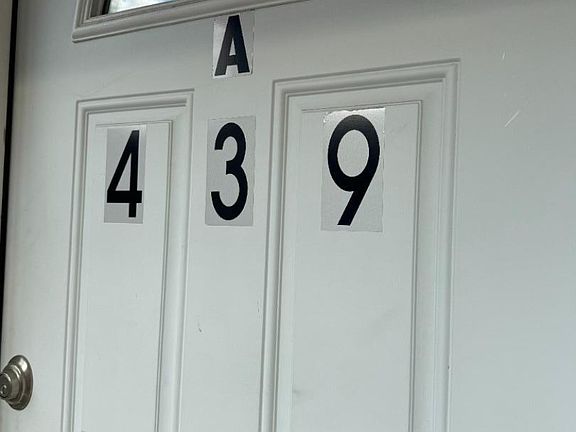 4th image of 439 Marshall St