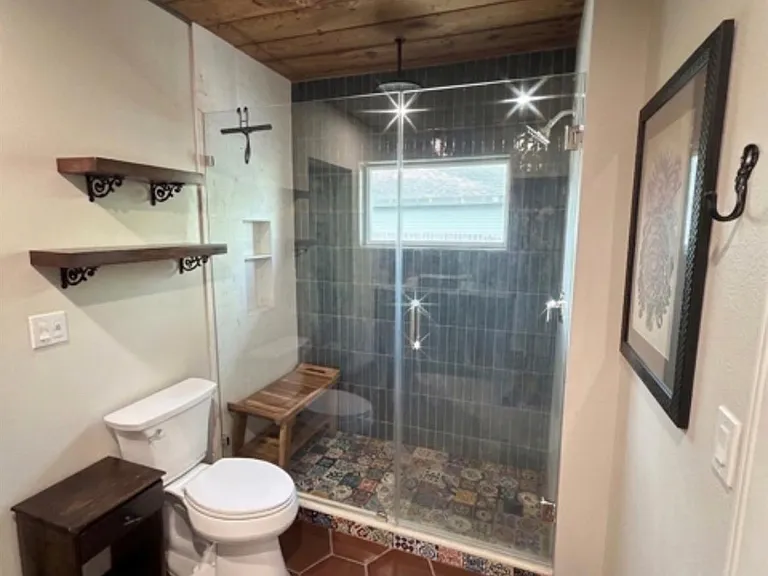 610 Northwood St — Photo 16