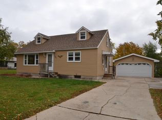 121 Saturn St N, Cosmos, MN 56228
