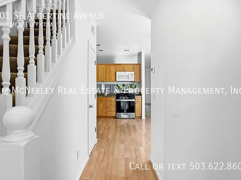 901 SE Albertine St — Photo 8