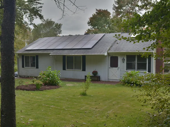 39 Riggs Street, Oxford, CT 06478