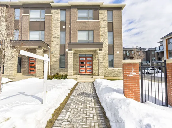 2 Summer Wind Ln, Brampton, ON L7A 5J2