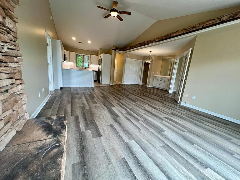 Ceiling fans in every room to help circulate the fresh mountain air