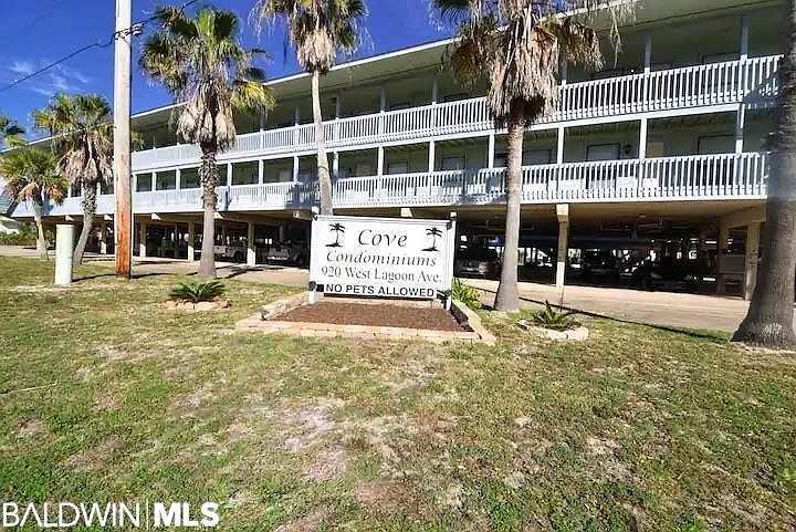 1st image of 920 W Lagoon Ave #C-202