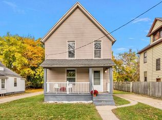 1049 Prince St SE, Grand Rapids, MI