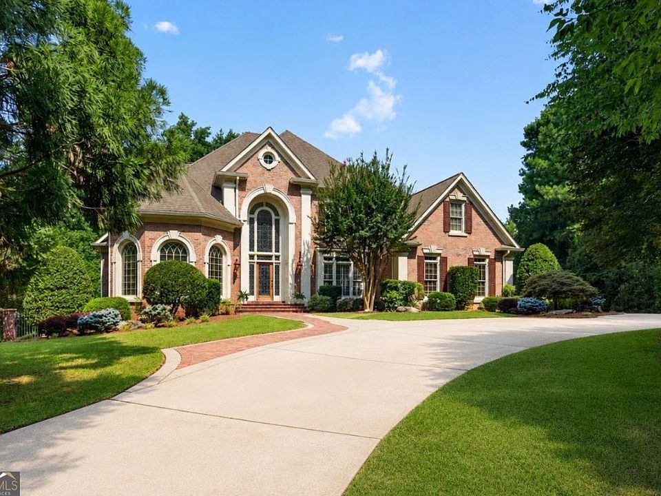 1st image of 2115 Sugarloaf Club Dr