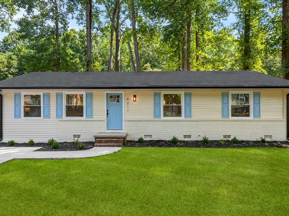 4211 Dunwoody Dr