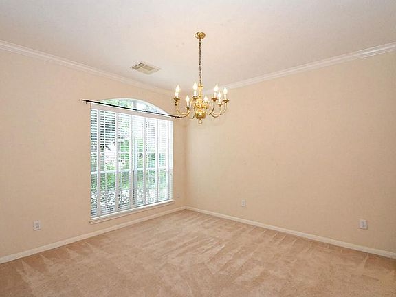 2nd image of 4102 Walkabout Cir