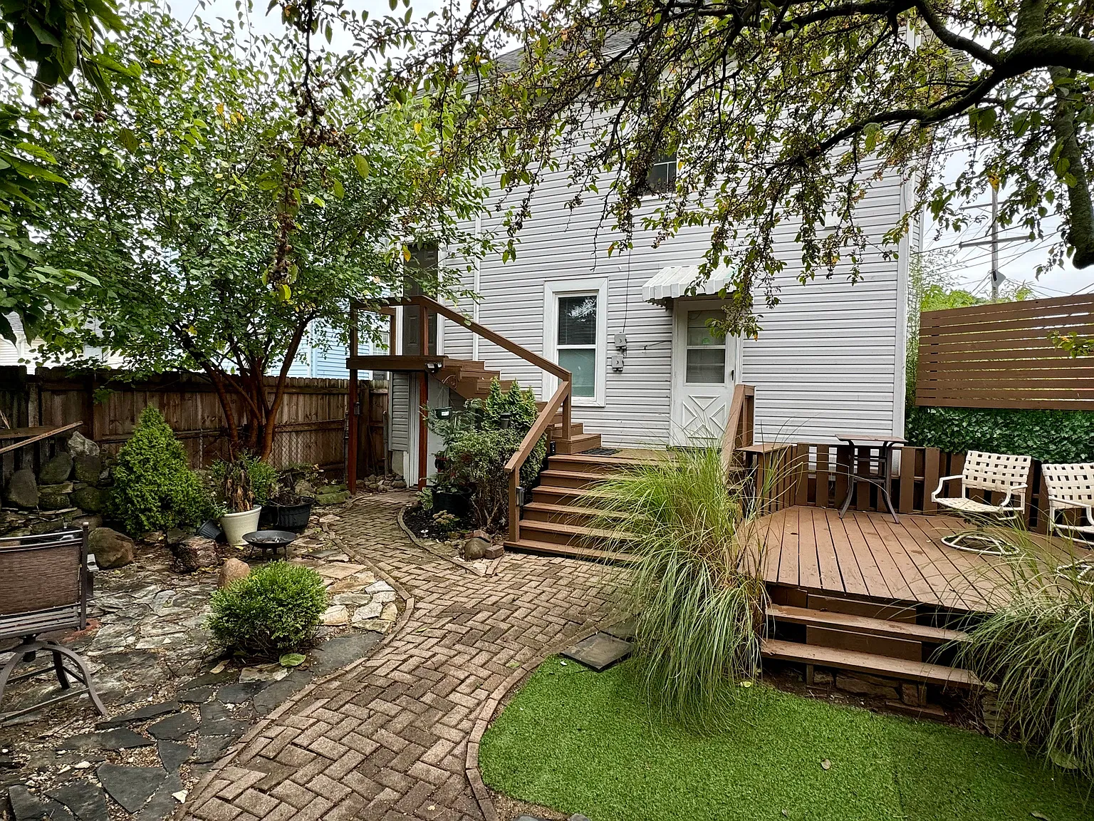 536 Reinhard Ave — Photo 1