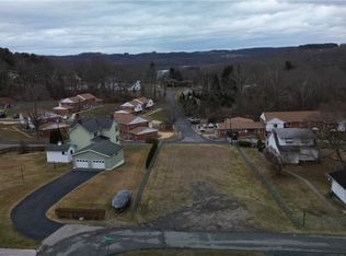 748 Crawford Rd E, Fredericktown, PA 15333