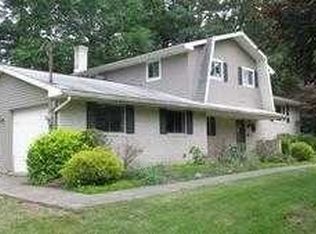 554 Old Mill Rd, Dallas, PA 18612