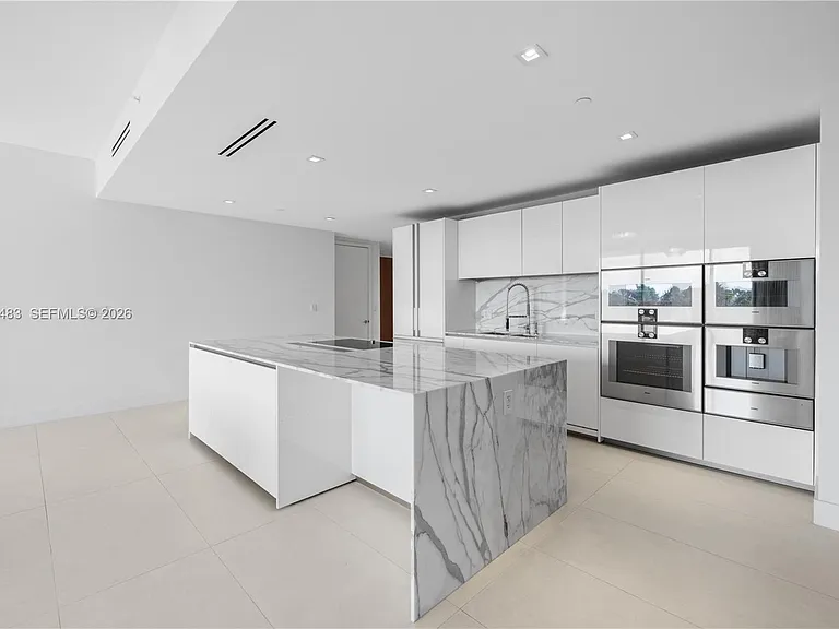 10201 Collins Ave #311 — Photo 6