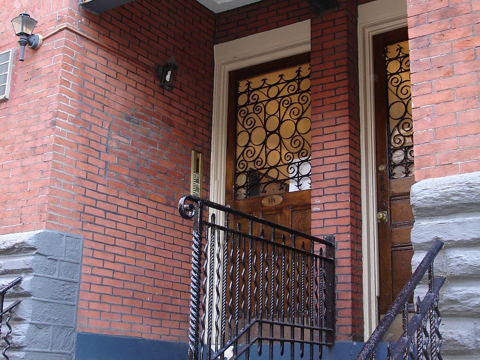 1st image of 239 S 21st St APT 6