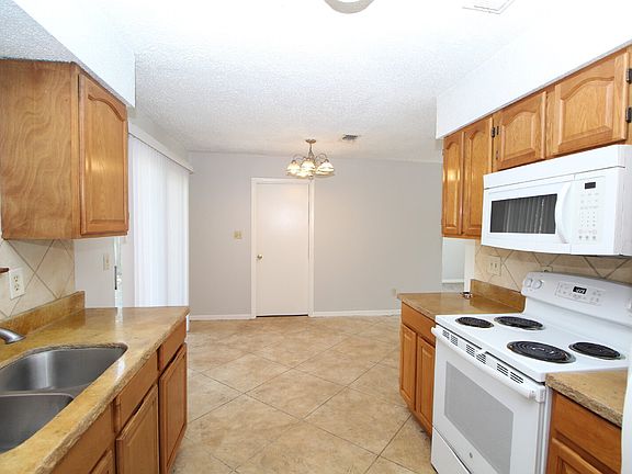 5th image of 8224 Tempest Dr
