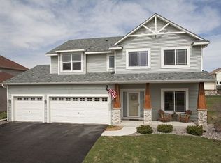 1992 Schoolmaster Dr, Chaska, MN 55318