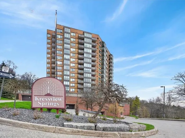 237 King St W #604, Cambridge, ON N3H 5L2