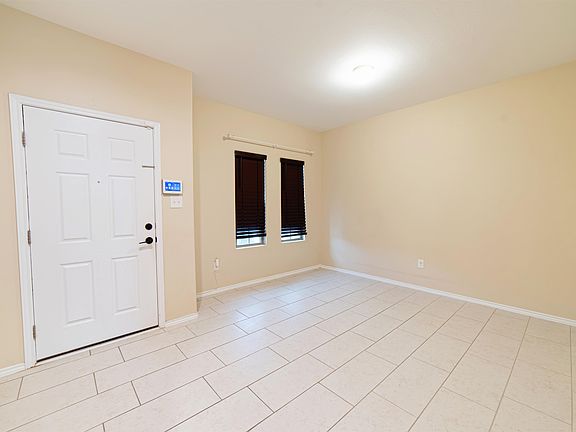 2nd image of 5519 Shorthorn Dr