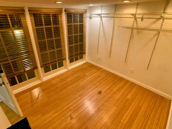 411 E 6th St, Austin, TX 78701