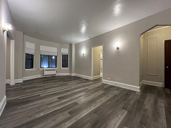 3rd image of 1033 W Loyola Ave #503