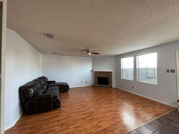 5th image of 2140 Dayton Ln