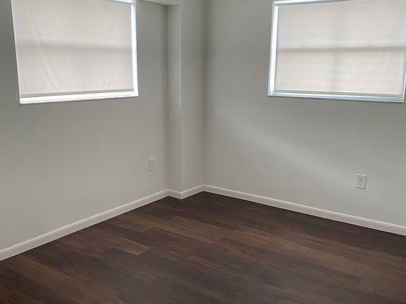 5th image of 199 SW 12th Ave APT 413E