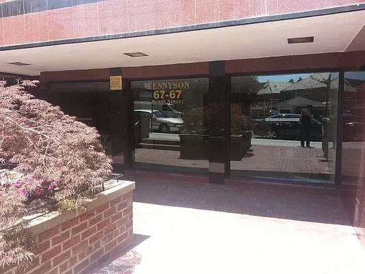 Rented by Kew Forest Realty Inc | media 18