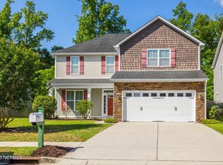 426 Lady Bug Ln, Wilmington, NC 28411