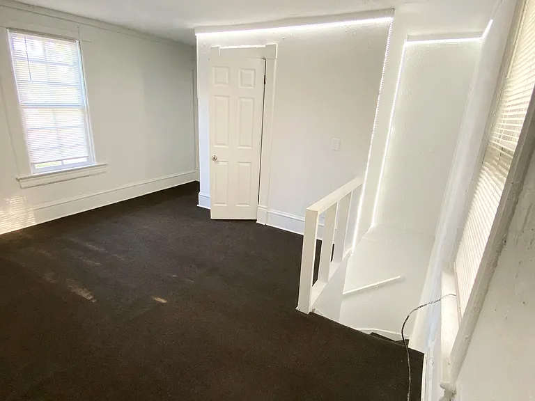 1203 W Butler St — Photo 7