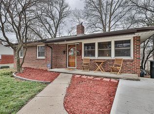 401 E Bellevista Dr, Independence, MO 64055