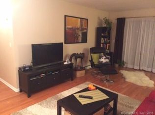 910 Hope St UNIT 3A, Stamford, CT 06907