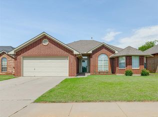 2017 Sarah Ln, Moore, OK 73160