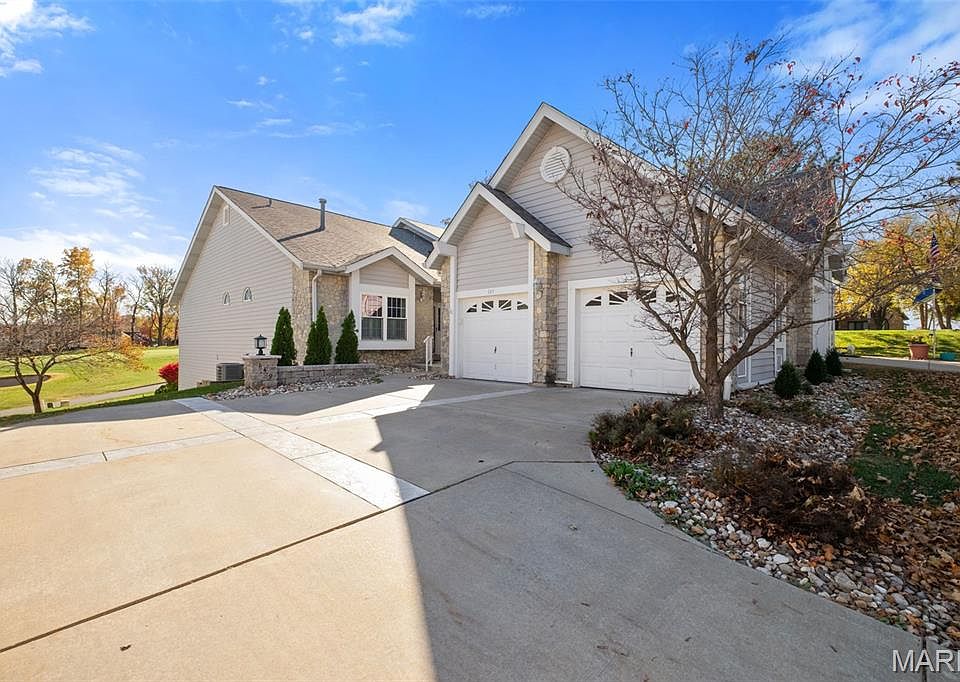 1st image of 149 Shaelah Ct