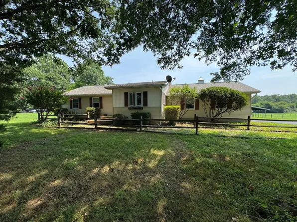 2401 Edwards Ln, Churchville, MD 21028