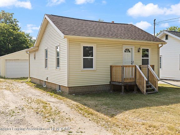 3rd image of 534 Fairyland Ave