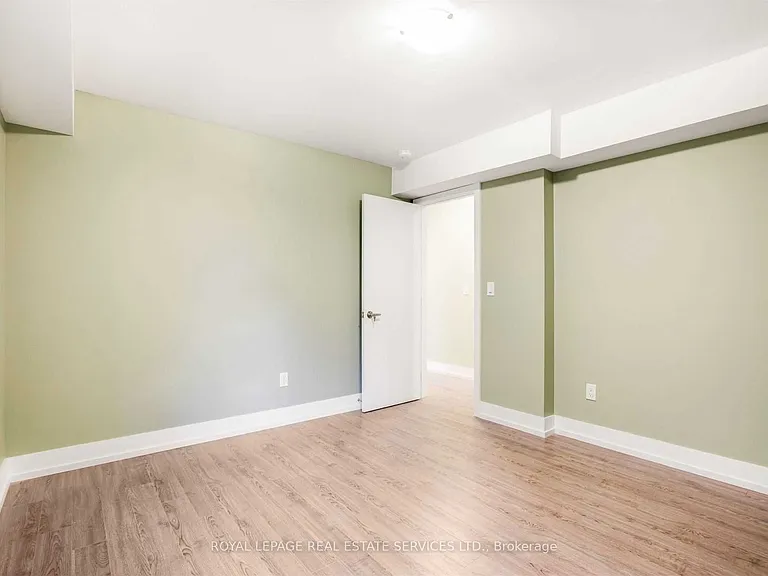 86 Givins St #MAIN — Photo 13