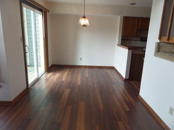 4th image of 4764 Stansbury Ln