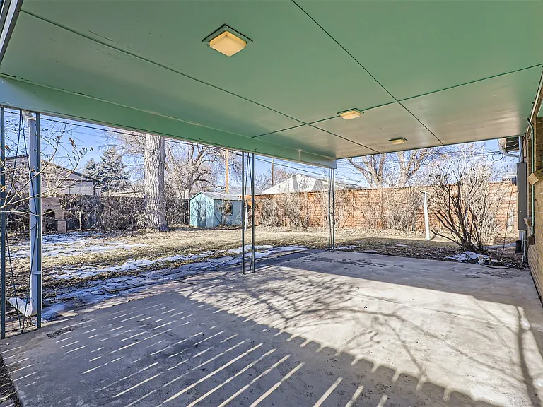 1275 Jasmine St — Photo 25