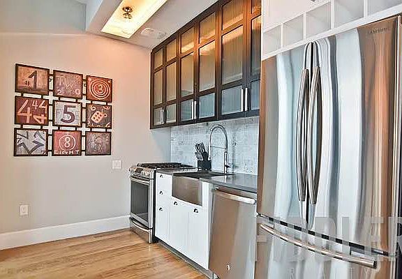 4th image of 4441 Purves St APT 1508